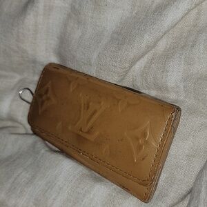 LOUIS VUITTON LV Tan Vernis Patent Leather 4 Hooks Key Case Holder Small Wallet
